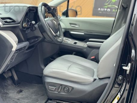 Toyota Sienna, 2022 — photo 7
