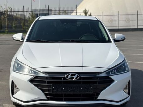 Hyundai Avante, 2020 — 照片 1