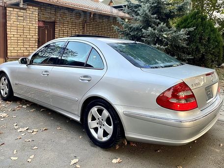 Mercedes-Benz E-Класс, 2005 — фото 4