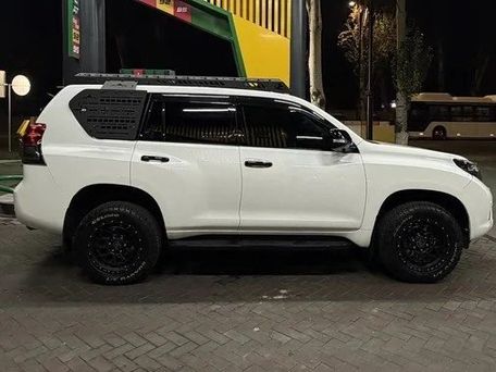 Toyota Land Cruiser, 2021 — фото 2