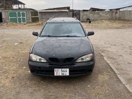 Nissan Primera, 2001