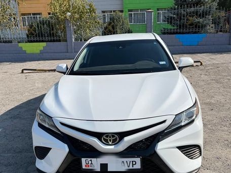 Toyota Camry, 2019 — 照片 1