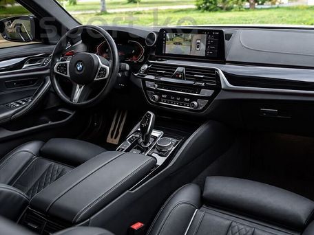 BMW 5 серии, 2019 — 照片 7