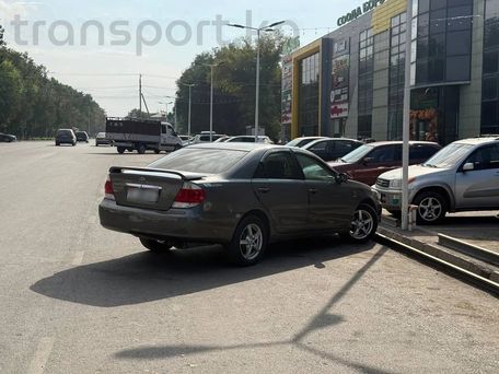 Toyota Camry, 2005 — сүрөт 2
