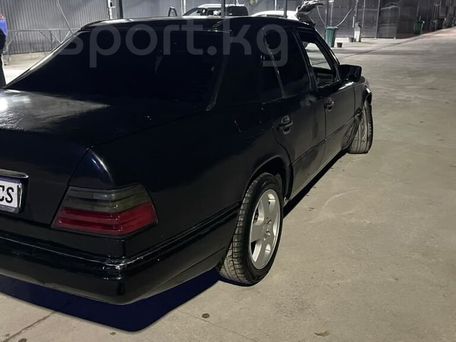 Mercedes-Benz W124, 1994 — photo 3