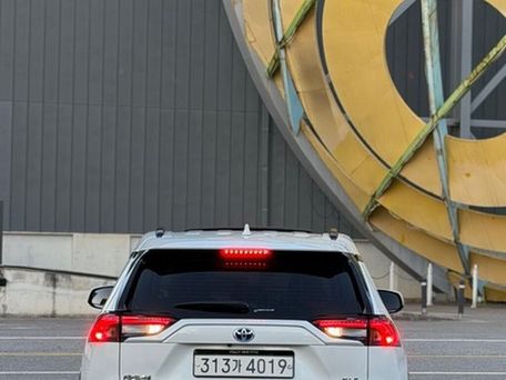 Toyota RAV4, 2022 — photo 4