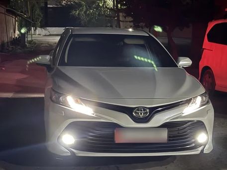 Toyota Camry, 2020 — фото 2