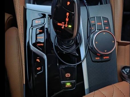 BMW 5 серии, 2023 — 照片 3