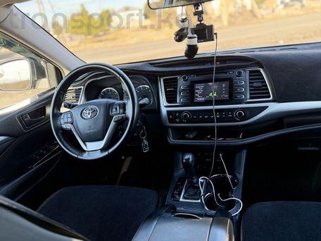Toyota Highlander, 2019 — фото 10