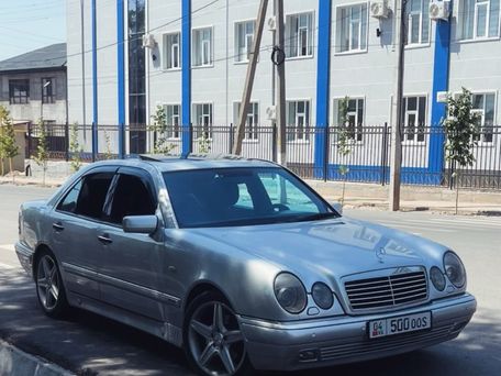 Mercedes-Benz E-Класс, 1998 — 照片 1