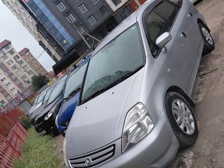 Honda Stream, 2003 — 照片 1