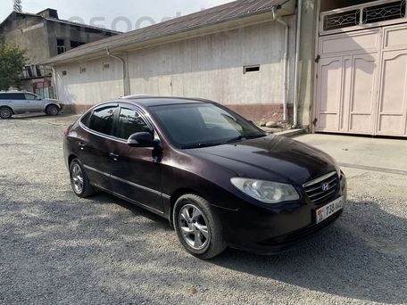 Hyundai Elantra, 2010