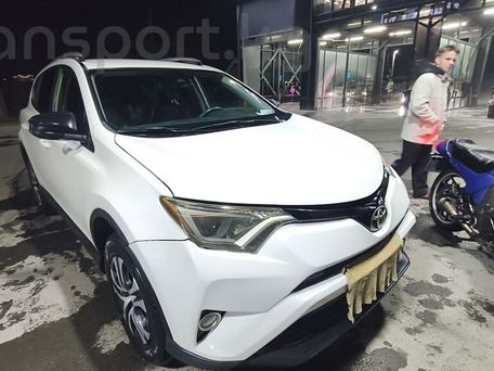 Toyota RAV4, 2018 — 照片 2