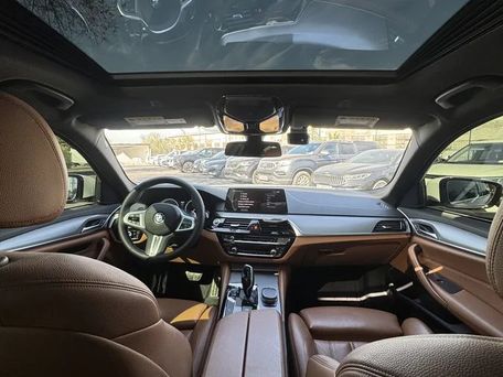 BMW 5 серии, 2018 — 照片 5