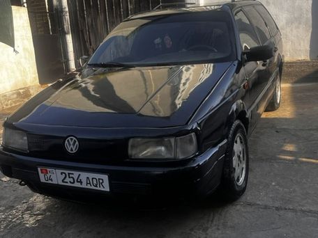 Volkswagen Passat, 1990