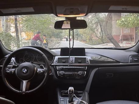 BMW 3 серии, 2017 — photo 9