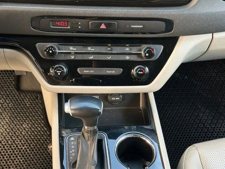 Kia Carnival, 2019 — photo 9