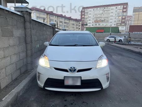 Toyota Prius, 2013 — фото 2