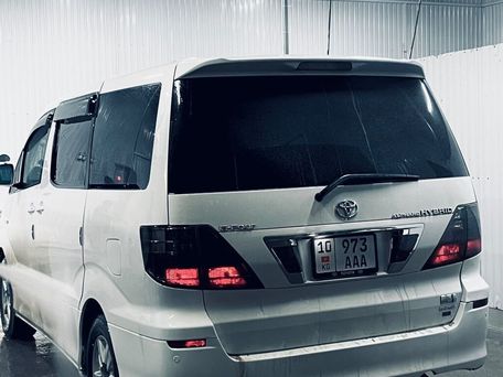 Toyota Alphard, 2004 — фото 2