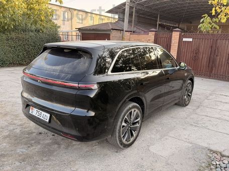 Li Auto (Lixiang) L6, 2025 — 照片 5