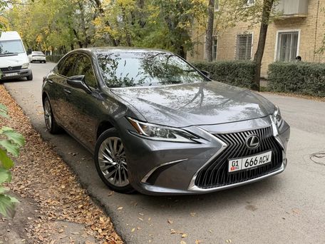 Lexus ES, 2019 — 照片 1