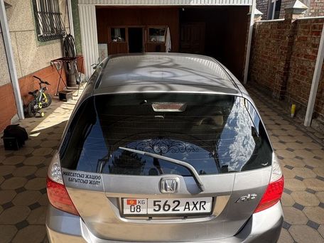 Honda Fit, 2004 — photo 8