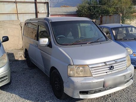 Honda Stepwgn, 2002 — photo 2