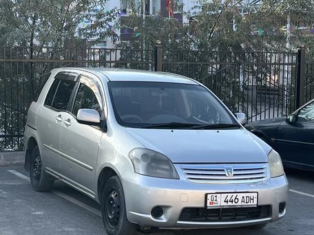 Toyota Raum, 2004 — photo 2
