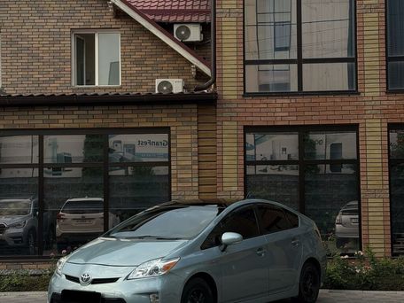 Toyota Prius, 2012 — фото 2