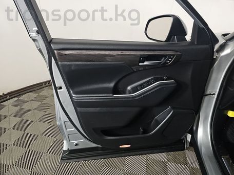Toyota Highlander, 2022 — сүрөт 10