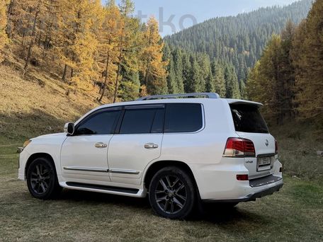 Lexus LX, 2013 — 照片 4