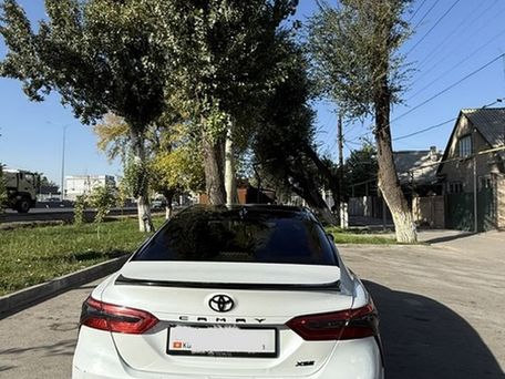 Toyota Camry, 2019 — photo 2