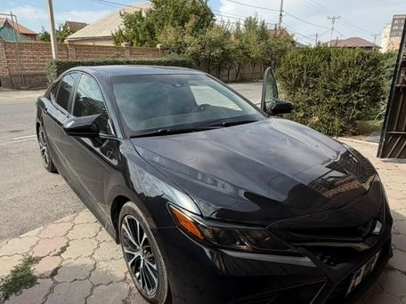 Toyota Camry, 2018 — фото 1