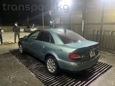 Audi A4, 2000 — 照片 1