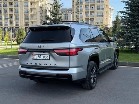 Toyota Sequoia, 2023 — сүрөт 3
