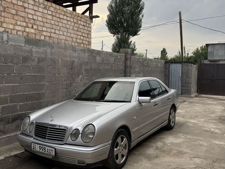 Mercedes-Benz E-Class, 1996 — photo 1