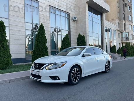 Nissan Altima, 2018 — фото 1