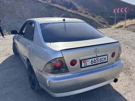 Lexus IS, 2002 — 照片 3