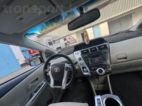 Toyota Prius v (+), 2012 — 照片 7