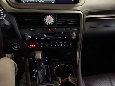 Lexus RX, 2022 — photo 7