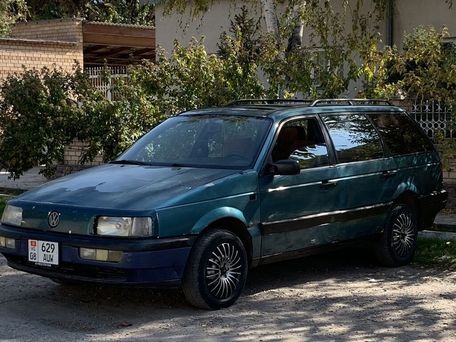 Volkswagen Passat, 1990 — фото 3