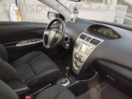 Toyota Yaris, 2008 — photo 4