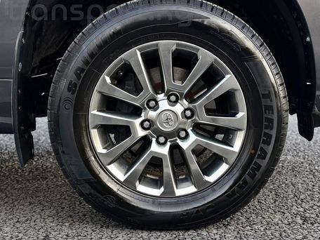 Toyota Land Cruiser Prado, 2022 — 照片 12