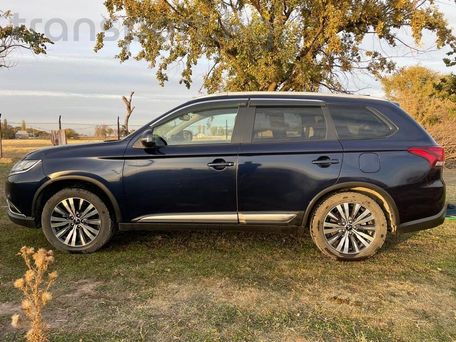 Mitsubishi Outlander, 2020 — фото 9