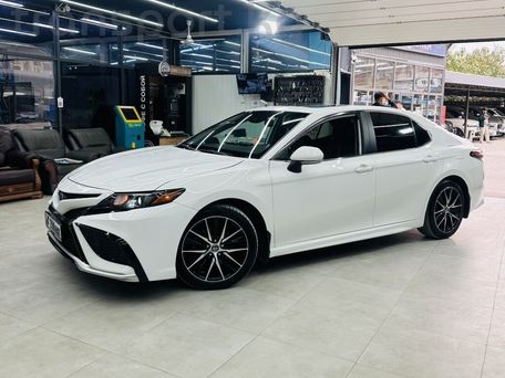 Toyota Camry, 2023