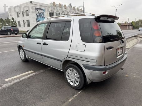 Toyota Raum, 1997 — фото 3