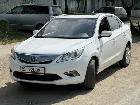 Changan Eado, 2017 — фото 2