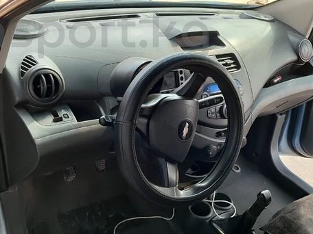 Chevrolet Spark, 2010 — 照片 6