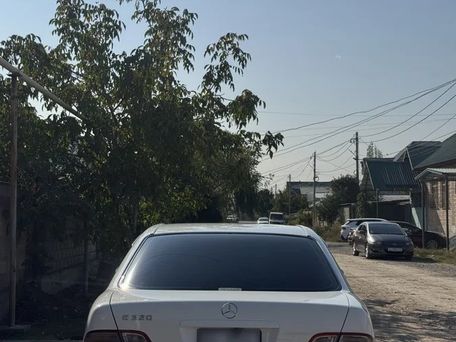 Mercedes-Benz E-Класс, 2000 — сүрөт 4