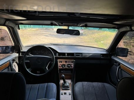 Mercedes-Benz E-Класс, 1989 — 照片 2